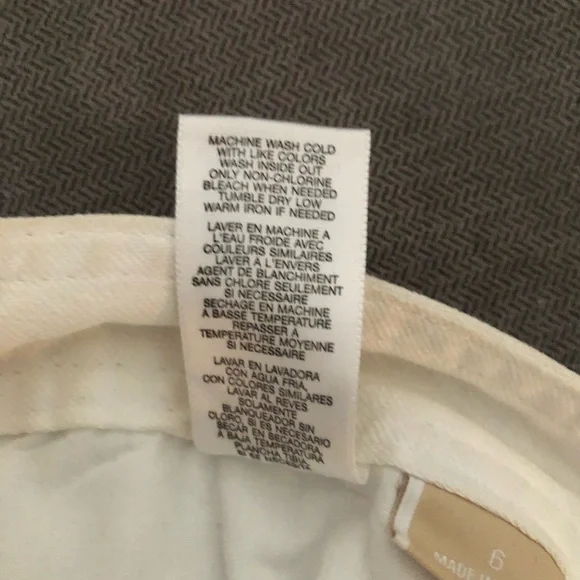 Michael Kors white skinny jeans. - Picture 10 of 12